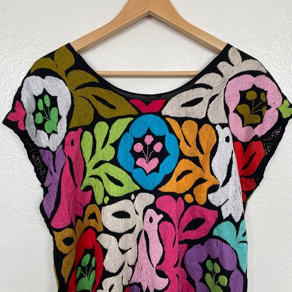 Mexican Colorful Black Hand Embroidered Jalapa Blouse Oaxacan Floral Hand Small - Picture 6 of 15